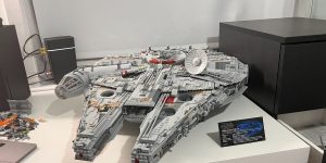 Lego Star Wars UCS Millennium Falcon 75192_Front view