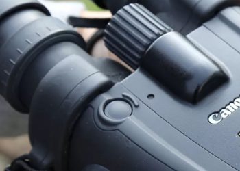 of the Canon 10x42L IS WP