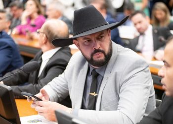 Zé Trovão afirma que merecia medalha por motim na Câmara