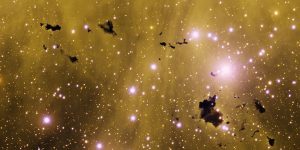 foi obtida com a wide-field view of the Mosaic II camera on the Blanco 4-meter telescope at Cerro Tololo on Jan 12th and Feb 7th, 2012