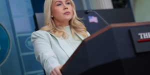afp-20260325-2268327852-v1-highres-presssecretaryleavittholdsbriefingatthewhite