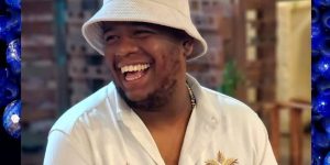 Carnavalesco André Rodrigues deixa Portela após problemas no desfile