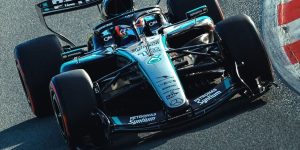 Mercedes impressiona com simulação de corrida no shakedown da F1 em Barcelona