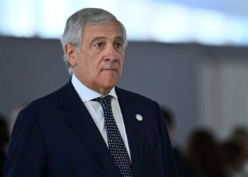 colorida do ministro das Relações Exteriores da Itália, Antonio Tajani