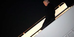 Encontro anual de governadores desmorona após exclusão de democratas por Trump