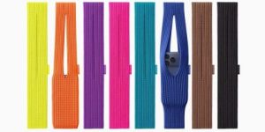 Apple lança "meia" para vestir Iphone  • Apple via CNN