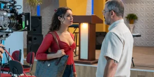 m colorida de Sophie Charlotte e Juliano Cazarré caracterizados para a novela Três Graças