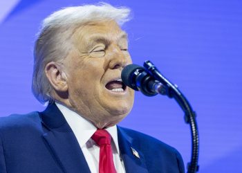 Trump critica atleta olímpico que disse ser difícil representar os EUA