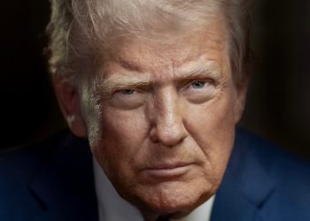 EUA prontos para intervir no Irã, afirma Trump em rede social