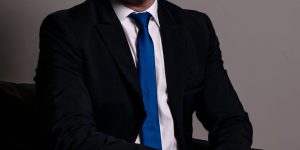 O advogado Roberto Bona Júnior tem se consolidado como uma das principais referências no país em Direito Penal Econômico, Crimes Digitais, Lavagem de Dinheiro e Criptoativos. Foto: Divulgação