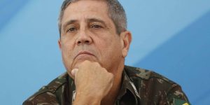 Braga Netto solicita ingresso em graduação à distância para atenuar pena