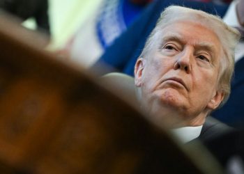 US President Donald Trump no Salão Oval, Washington, DC, em 6 de novembro