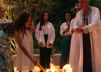 Anitta em São Paulo: show agitado com broncas e pedidos de votos