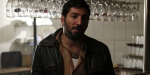 Cenas impactantes da novela 'Mãe' revelam crueldade de Cengiz em mais um capítulo