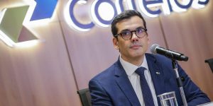 Correios precisam de R$ 8 bilhões para 2026, confirma presidente