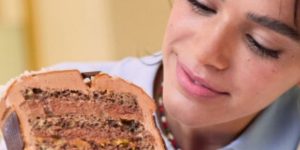 Receita de panetone de chocolate com Bruna Marquezine