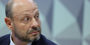 Governo Lula planeja normalizar fila de 3 milhões de pedidos até julho