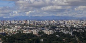 Verão no Paraná: chuva e calor marcam a semana