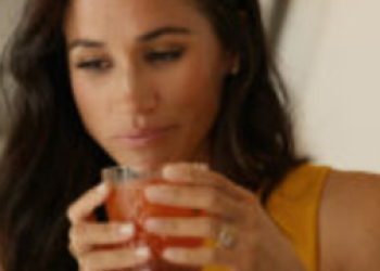 Meghan Markle retoma contato com pai após amputação