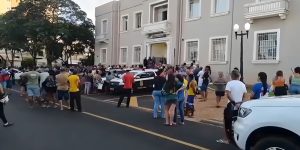 Protesto em Jaboticabal após confissão de pai em crime brutal