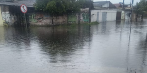 Alagamento em Mongaguá, na Baixada Santista