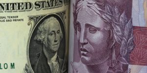 Dólar encerra a semana a R$ 5,36 com baixa acumulada de 1,10%