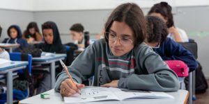 Estudantes paranaenses participam da Prova Paraná Mais