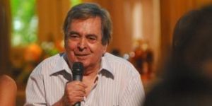 Autor da novela da Globo 'Terra Nostra', Benedito Ruy Barbosa é internado aos 94 anos e filho afasta rumor envolvendo o pai famoso