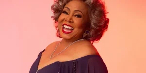 Carro da cantora Alcione é roubado em Inhaúma, Rio de Janeiro