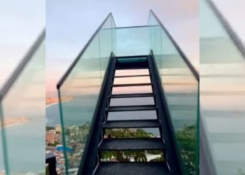 Fim da 'vista instagramável': Prefeitura do RJ remove 'escada do infinito'