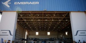 Ministro quer dobrar participação da Embraer na aviação doméstica brasileira