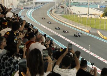 Filme sobre F1 é gravado em Silverstone com pressão intensa