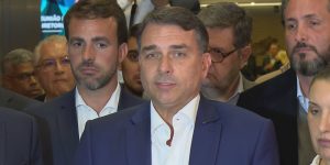 flavio-bolsonaro-2.01-frame-125