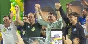 flavio-bolsonaro-fabiano-17-aug-2026-frame-155423