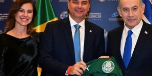 m colorida mostra Flávio Bolsonaro e Benjamin Netanyahu