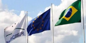 m colorida, bandeiras entre o acordo Mercosul e UE