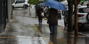 Alerta de temporais e microexplosões no Paraná nesta sexta-feira