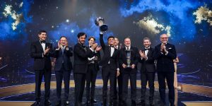 Lando Norris é coroado campeão da F1 no prêmio da FIA em Tashkent