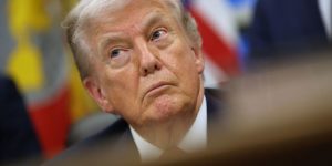 A estratégia de Trump para auditar cadastros eleitorais nos EUA