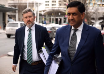 Justice Department revela novos nomes em arquivos de Epstein