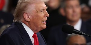 Irã critica Trump por repetir "grandes mentiras" sobre nuclear