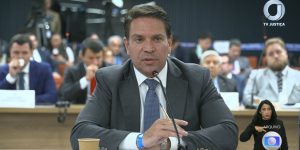Foto: 1 de 1 Alexandre Ramagem, do PL, tem prisão decretada após deixar o Brasil