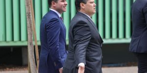 hugo-motta-e-davi-alcolumbre-durante-sessao-solene-de-abertura-do-ano-judiciario-metropoles-2-scaled-1
