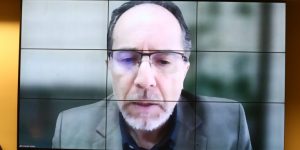 20). Diretor de Programa - Ministério da Educação, Armando Amorim Simões.