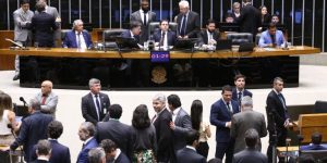 Câmara aprova redução de alíquotas tributárias para indústria química