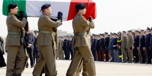 Meloni rebate críticas de Trump sobre papel da OTAN no Afeganistão