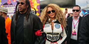 Jay-Z e Beyoncé chegam ao Paddock antes do Grande Prêmio de F1 de Las Vegas