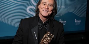 César Awards reafirmam presença de Jim Carrey após teoria da clonagem