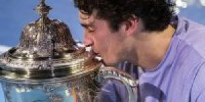 joao-fonseca-trofeu-atp-500-basileia-2-e1761504136208