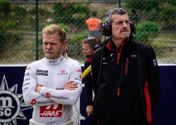 Kevin Magnussen, Haas F1 Team, Guenther Steiner, Haas F1 Team principal